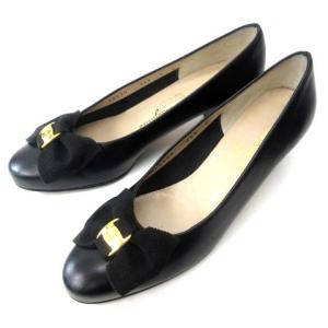 ヴァラリボン パンプス レザー ゴールド金具 ブラック 5 IBO23