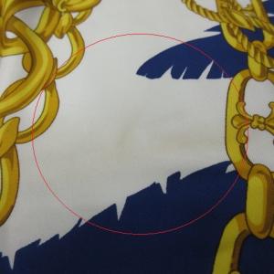 CELINE スカーフ ストール シルク100％ 白地 ゴールドチェーン ヤシの木 リゾート柄 ネイビー WY