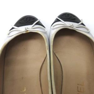 CHANEL バレエシューズ フラットパンプス ココマーク リボン バイカラー 白 ブラック 35C
