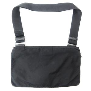 PRADA ナイロン レザー ショルダーバッグ ポシェット サコッシュ 三角プレートロゴ ブラック