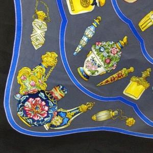 HERMES カレ90 Qu'importe le flacon 香水瓶 スカーフ シルク ブルー 青 ブラック 黒 AA