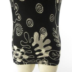 me ISSEY MIYAKE 美品 カットソー ハイネック 半袖 ワッフルプリーツ ハート MI11FK355 黒 ブラック グレー STK