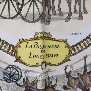 HERMES カレ 90 LA PROMENADE DE LONGCHAMPS ロンシャンへの散歩 スカーフ シルク ピンク ホワイト EC