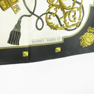 HERMES カレ90 LES CLES スカーフ ストール ショール シルク 鍵モチーフ 黒 ブラック 白 ホワイト STK