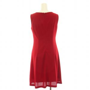 SYBILLA フレアワンピース ひざ丈 ノースリーブ ストレッチ インナー付き M 赤 レッド