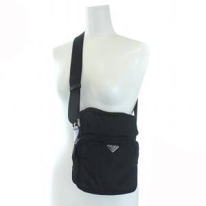 PRADA ショルダーバッグ ロゴプレート ナイロンブラック