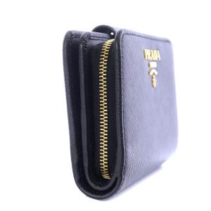 PRADA サフィアーノ 財布 二つ折り 小銭入れ レザー ブラック 1ML018