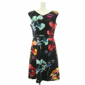 マルチフラワープリントタックワンピース ひざ丈 Vネック ノースリーブ 花柄 36 S 黒 ブラック 赤 レッド 青 ブルー