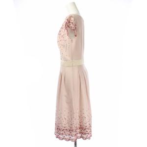 TOCCA ワンピース 半袖 ひざ丈 刺繍 花 フラワー 4 L ピンク 赤 レッド