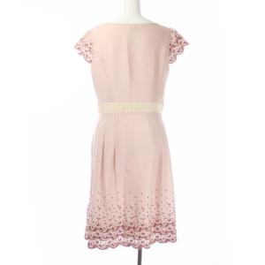 TOCCA ワンピース 半袖 ひざ丈 刺繍 花 フラワー 4 L ピンク 赤 レッド