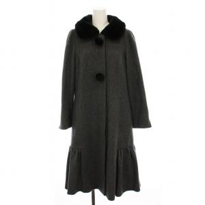 23年製 フェイクファーポンポンつきコート 40 グレー TD-319613