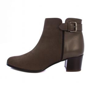 ショートブーツ チャンキーヒール ベルト レザー 24.5 グレー /BM MU