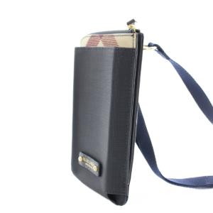 BLUE LABEL CRESTBRIDGE PVCスマホポシェット ショルダーバッグ チェック柄 紺 ネイビー /KU MU