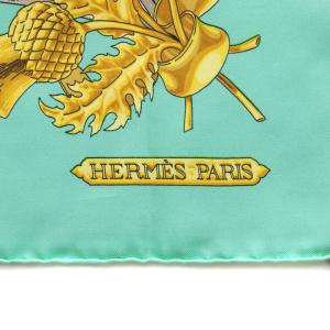 HERMES スカーフ 絹 シルク カレ90 BRITISH HERALDRY 英国紋章 ロゴ 総柄 エメラルドグリーン ゴールド色