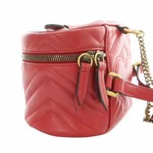 GUCCI GGマーモント バックパック レザー キルティング レッド 598594