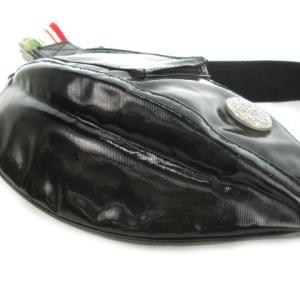 Orobianco ボディバッグ ショルダーバッグ エナメル ロゴ 黒 ブラック /AO4 GY01