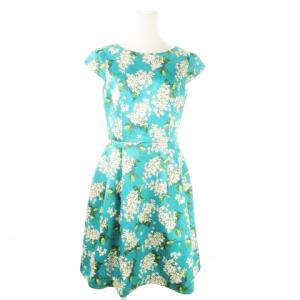 × リバティ LIBERTY ART FABRICS ひざ丈ワンピース 半袖 タック 花柄 ジャスミン