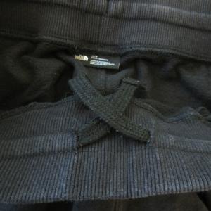 THE NORTH FACE スウェットパンツ ジョガーパンツ 裏起毛 ロゴ アウトドア M 黒 ブラック /AO1 GY19