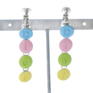 イヤリング アクセサリー 両耳用 ロゴ ねじ式 マルチカラー GY19 /MQ OH