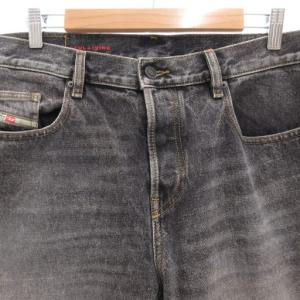 DIESEL 2020 D-VIKER ブラックデニムパンツ ジーンズ ストレート ボタンフライ ダメージ加工 W36
