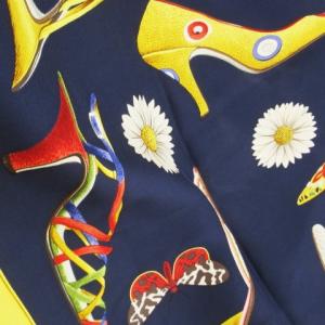 Salvatore Ferragamo スカーフ スクエア シルク 絹 マーガレット シューズ柄 蝶 総柄 紺 ネイビー 黄 イエロー /CK27