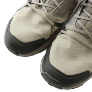 ON Cloudhorizon Waterproof スニーカー