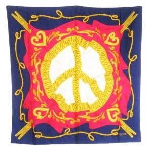 スカーフ シルク 絹 スクエア 大判 ロゴ スカーフ柄 紺 ネイビー 赤 レッド /CK27 GY12