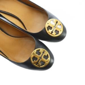 TORY BURCH パンプス レザー ゴールド金具 ラウンドトゥ ロゴ 6 23.5cm 黒 ブラック GY19 /MQ