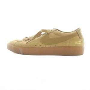 Supreme 716890-229 SB Blazer Low GT スニーカー