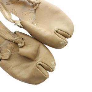 Maison Margiela 22 S39WP0131 サンダル フラット 足袋 ロゴ レザー 茶 ブラウン GY19 /MQ