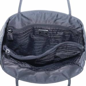 PRADA ハンドバッグ トート ナイロン オープントップ 三角ロゴプレート 黒 ブラック