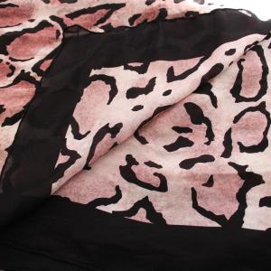 GUCCI スカーフ ストール アニマル柄 絹 シルク ヒョウ柄 レオパード柄 ロゴ ピンク 黒 ブラック GY18
