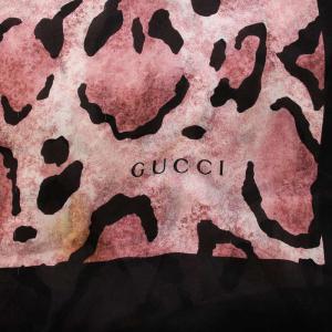 GUCCI スカーフ ストール アニマル柄 絹 シルク ヒョウ柄 レオパード柄 ロゴ ピンク 黒 ブラック GY18
