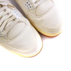 NIKE LEVI’S AIR JORDAN 4 WHITE DENIM