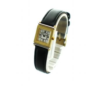YVES SAINT LAURENT 腕時計 ウォッチ クォーツ スクエア 白文字盤 ロゴ ローマン ゴールド色 黒 ブラック GY18