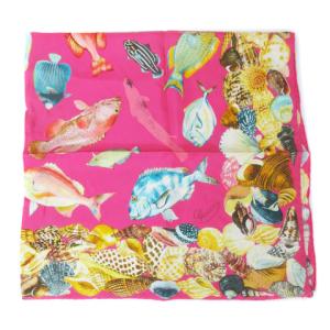 GUCCI スカーフ 大判 シルク ロゴ 魚柄 総柄 マルチカラー ピンク 白 ホワイト