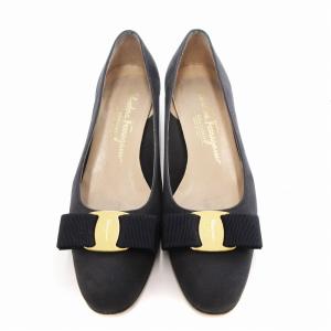 Salvatore Ferragamo パンプス ヴァラリボン スエードレザー 5.5 紺 DR 28800 388
