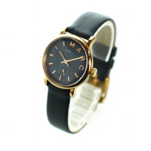 MARC by MARC JACOBS ベイカー 腕時計 ウォッチ クォーツ ロゴ レザーバンド 黒文字盤 ゴールド色 黒 ブラック MBM1331 GY18