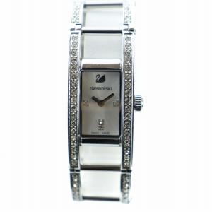 インディラ Indira 腕時計 ウォッチ クォーツ スクエア ロゴ ラインストーン シルバー色 1186072