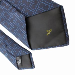 FENDI ネクタイ カジュアル FF ズッカ柄 絹 シルク 紺 ネイビー