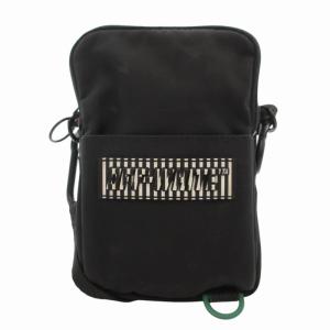patch hip bag ショルダーバッグ クロスボディ 立体ロゴ 黒 ブラック OMNA055R19C06021