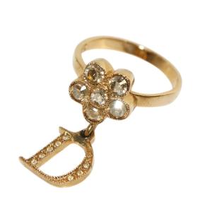 リング 指輪 花 フラワー ラインストーン Dロゴ 10号 ゴールドカラー 金色 /KW GY13