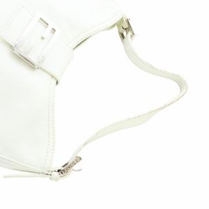 FENDI マンマバケット ホワイト