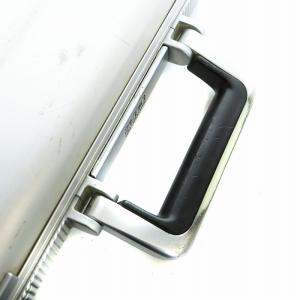 ZERO HALLIBURTON スリムライン アタッシュケース ビジネスバッグ 旅行カバン シルバー色 GY18 /MQ