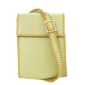 ショルダーバッグ レザー 編み込み フラップ スクエア ロゴプレート オリーブ オレンジ /AH4 GY18