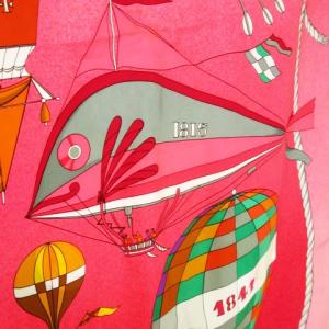 HERMES スカーフ カレ LES FOLIES DU CIEL 大空の狂気 気球 シルク 絹 グラデーション ピンク