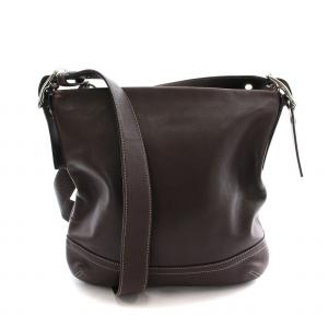 ショルダーバッグ レザー ロゴチャーム 茶 ブラウン F01415 /BB MT GY18