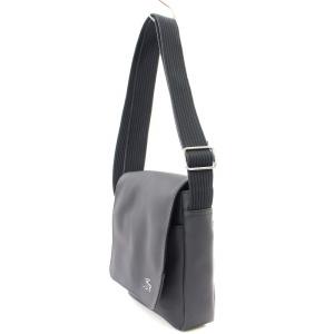 LACOSTE メンズクラシック スリムフラップサッチェルバッグ ショルダーバッグ ロゴ 紺