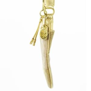 COACH ショルダーバッグ ミニバッグ パッチワーク シグネチャー キャンバス レザー ロゴ メタリック ハク チャーム付き