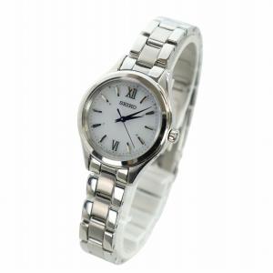 SEIKO radio wave control 腕時計 ウォッチ ソーラー ローマン 白文字盤 ロゴ シルバー色